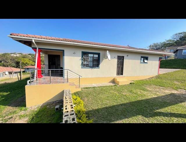 2 BEDROOM HOUSE FOR SALE IN ILLOVO BEACH